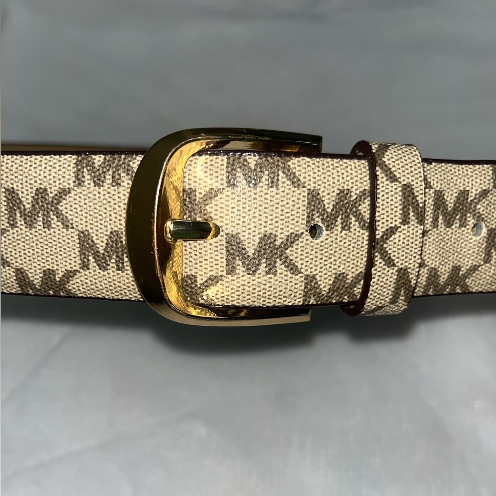 MICHEAL KORS Belt